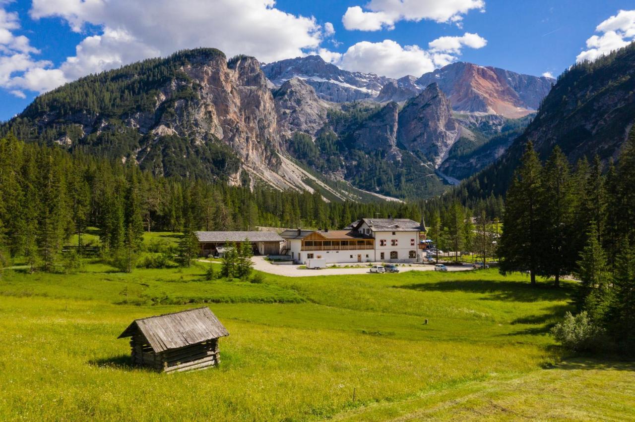 Alpin Natur Hotel Brueckele Braies  Kültér fotó