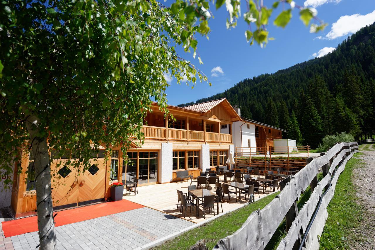Alpin Natur Hotel Brueckele Braies  Kültér fotó