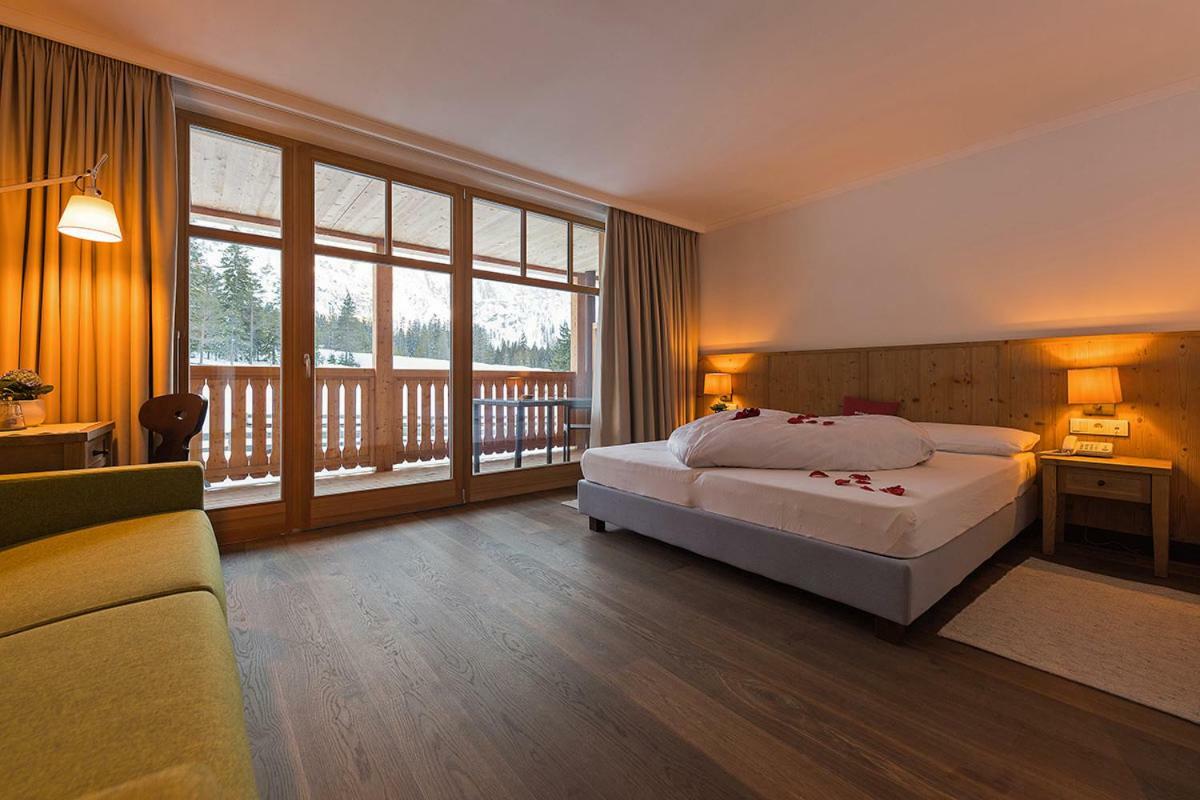 Alpin Natur Hotel Brueckele Braies  Kültér fotó